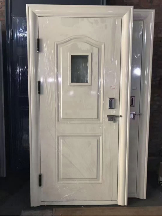 和田学校教室门