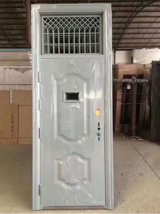 和田学校教室门