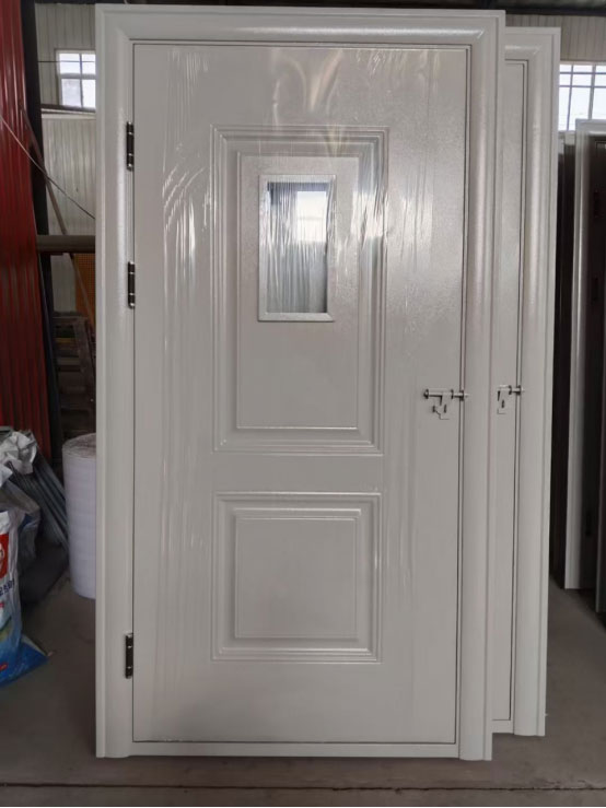 和田学校教室门