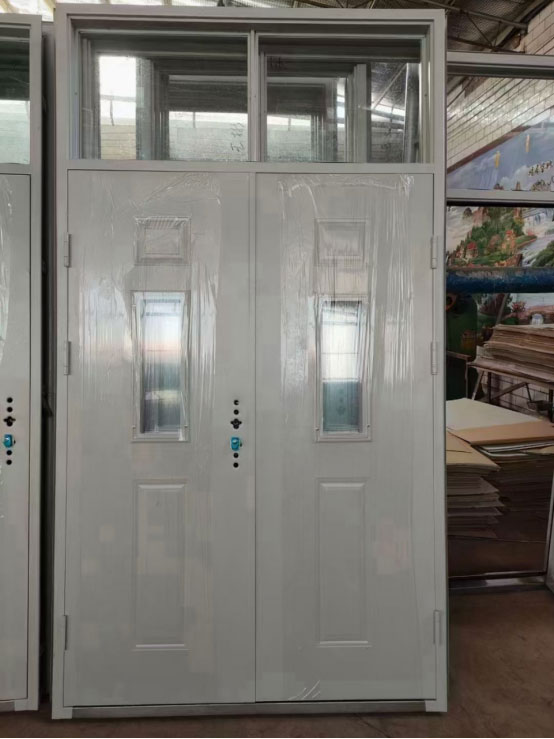 和田学校教室门