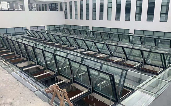 百安科技有限公司近期和田排烟窗项目案例分享