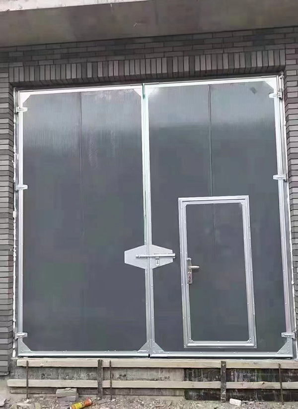 和田工业平开门在大型设备制造车间的应用实例